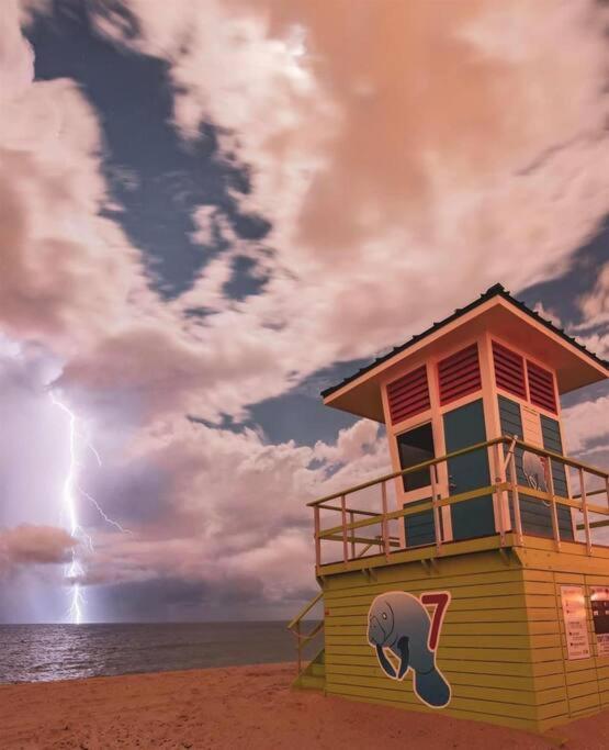 Beachway Per Ankh ปอมปาโนบีช ภายนอก รูปภาพ