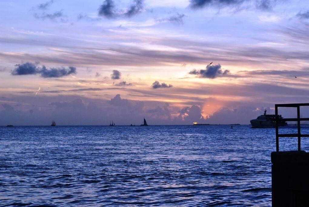 Beachway Per Ankh ปอมปาโนบีช ภายนอก รูปภาพ
