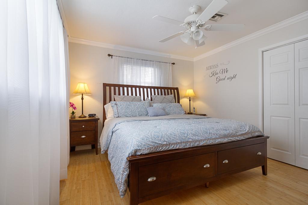 Beachway Per Ankh ปอมปาโนบีช ภายนอก รูปภาพ